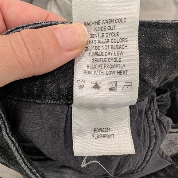 Level 99 Flashpoint Wash Anthropologie Lily Jeans Size 29 - Picture 10 of 10